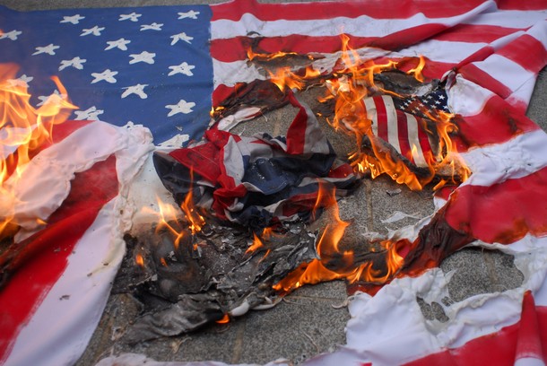 us-flag-burning-demotix