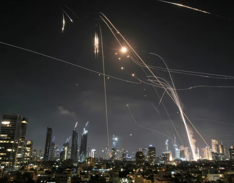 tel aviv attacked by iranian missiles june 13 2025